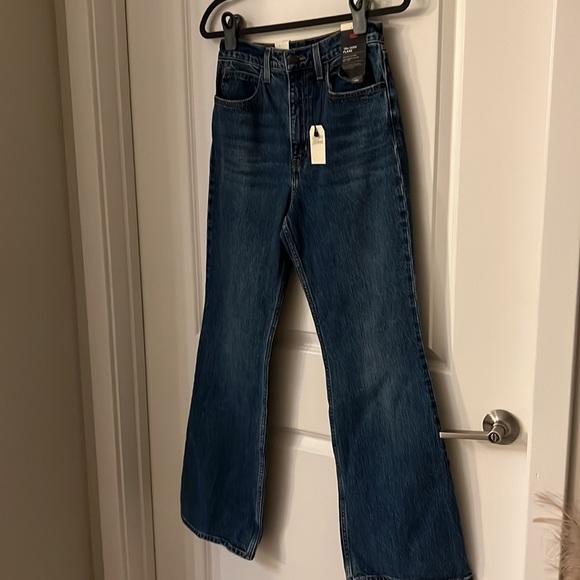 Levi’s 70’s High Rise Flare Women’s Jean Size 27 - Picture 3 of 13